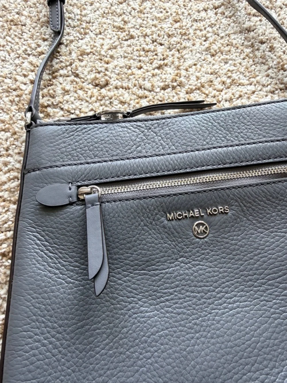 Michael Kors Jet Set North South Charm Leather Crossbody Bag Grey Flat